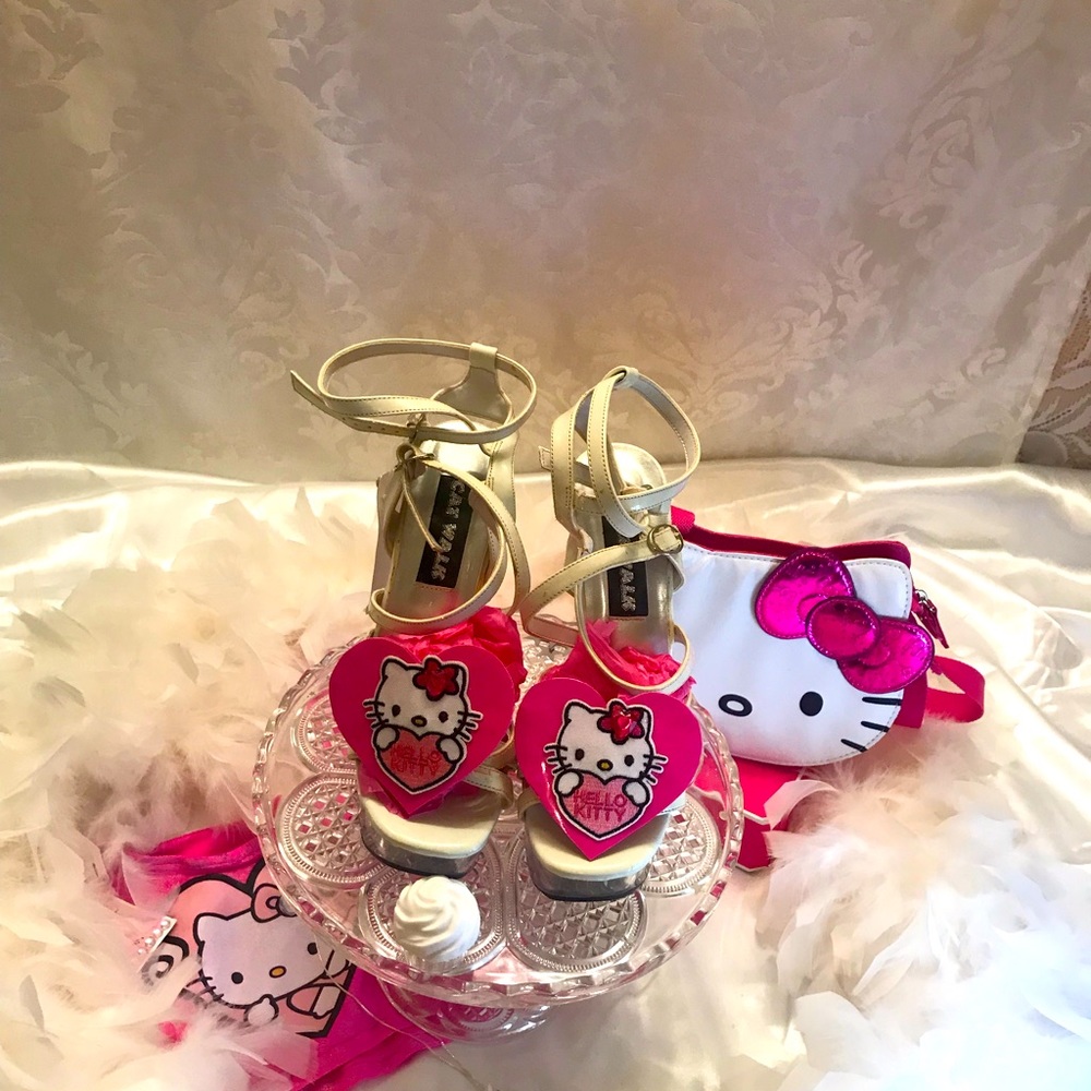 Adorable y2k hot pink heart 💖 glass platforms 💖💖